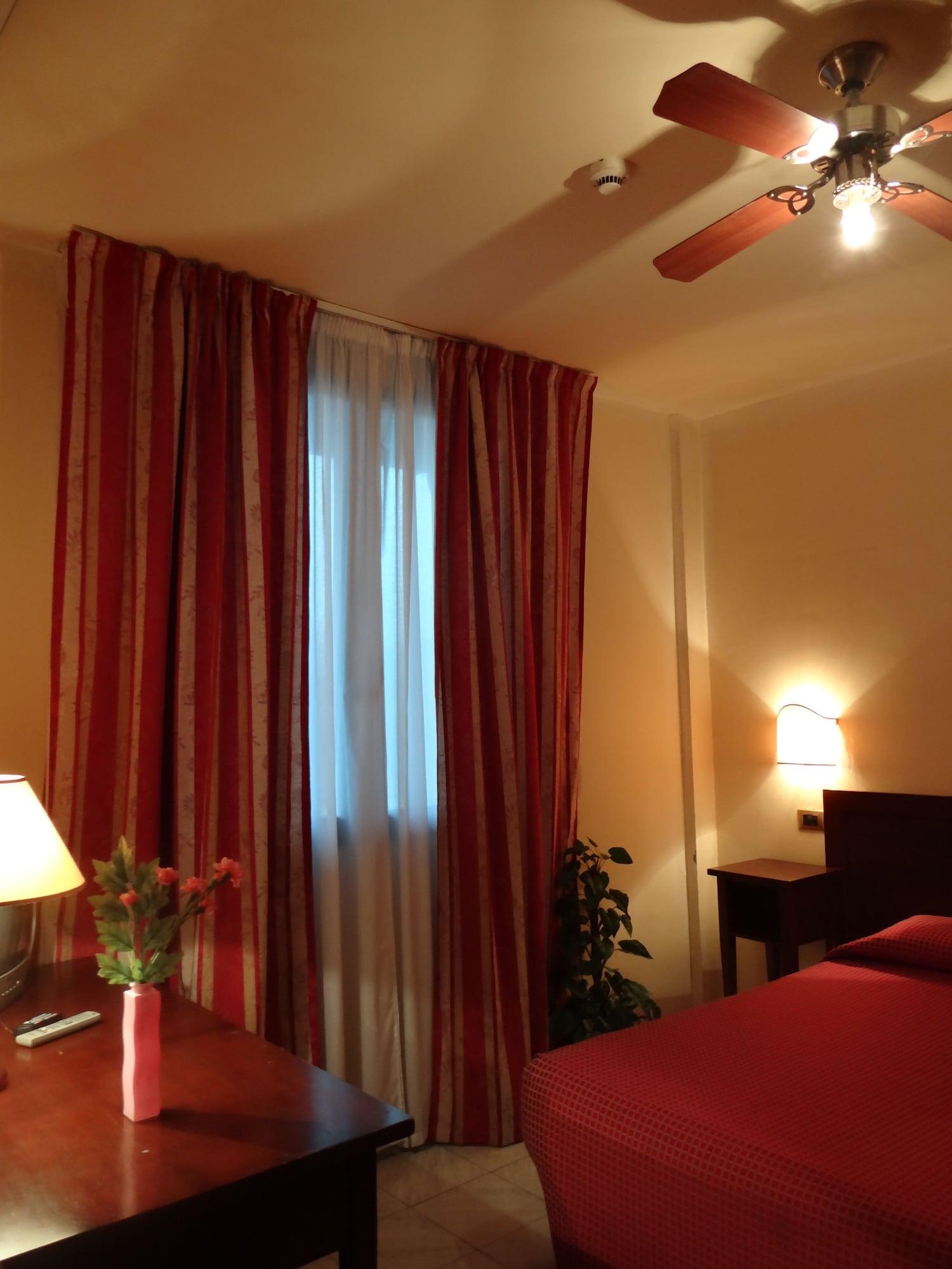 Hotel Albatros Каленцано Екстер'єр фото