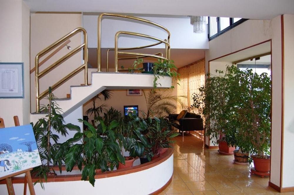 Hotel Albatros Каленцано Екстер'єр фото